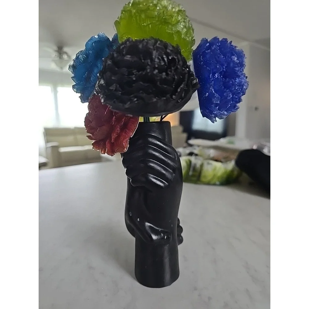 Resin Vase Hands Wrapped Around It. Black. Decoration  Gift.‎ 573